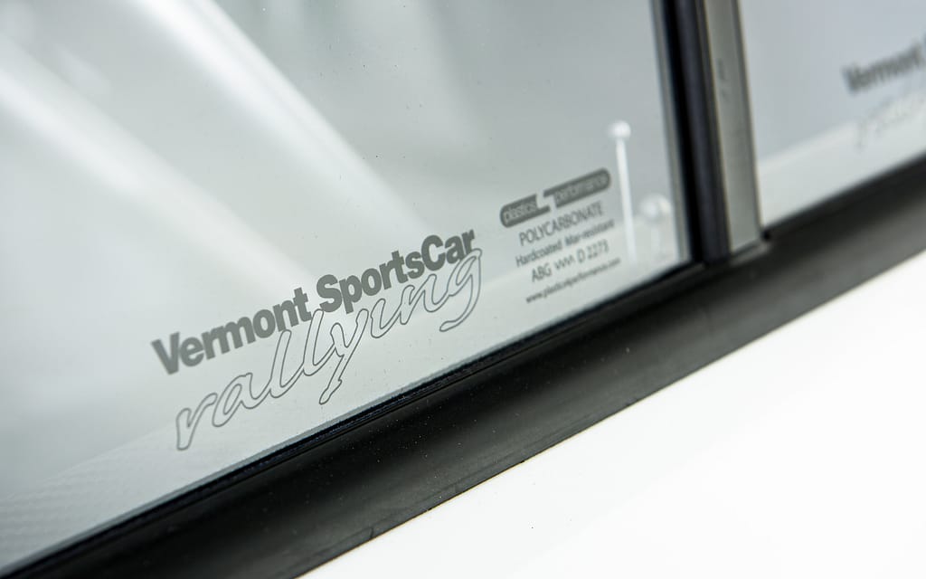 2015 VT15XV Rally Crosstrek Studio Windows