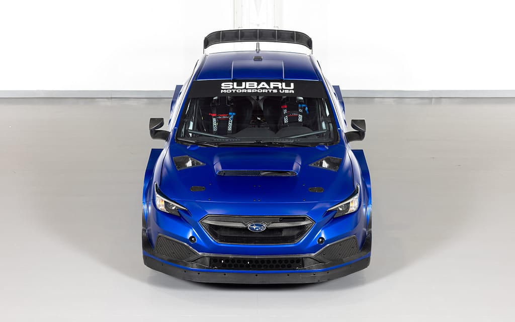 VT23r Front Elevated Hero Shot