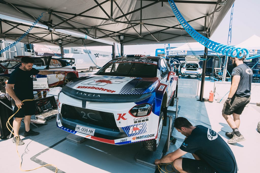 3J3A6569